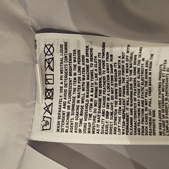 Uniqlo Unisex Kids Down Jacket Long 9-10yr - Picture 6 of 9